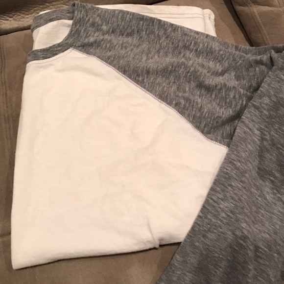 🎉🎈HOST PICK🎈🎉 Men's baseball style long slv t - Picture 1 of 2